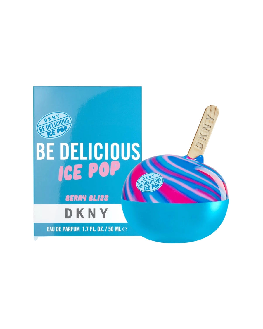 Perfume DKNY Be Delicious Ice Pop Berry Bliss 50 ml en botella con forma de manzana y una paleta de helado, en color azul