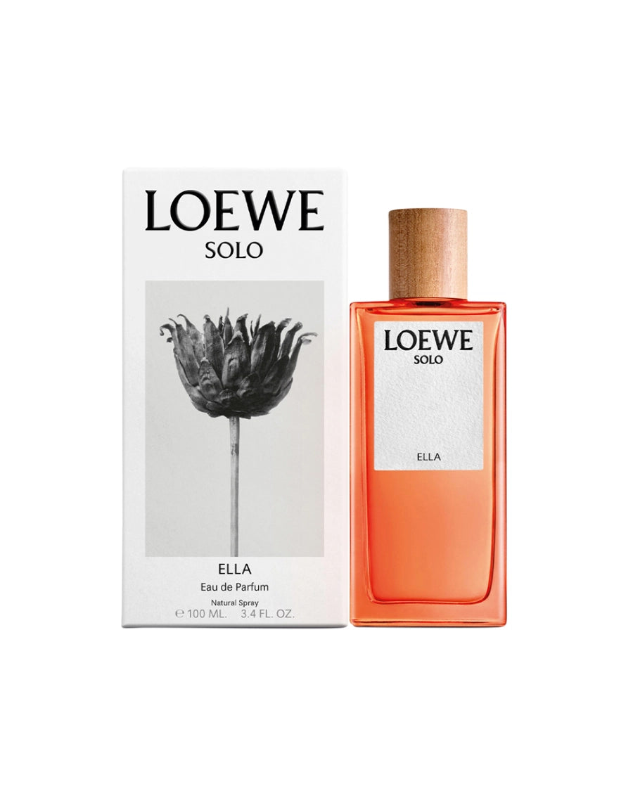 Perfume Loewe Solo Ella EDP de 100 ml para mujer en botella naranja con tapón de madera junto a su caja.